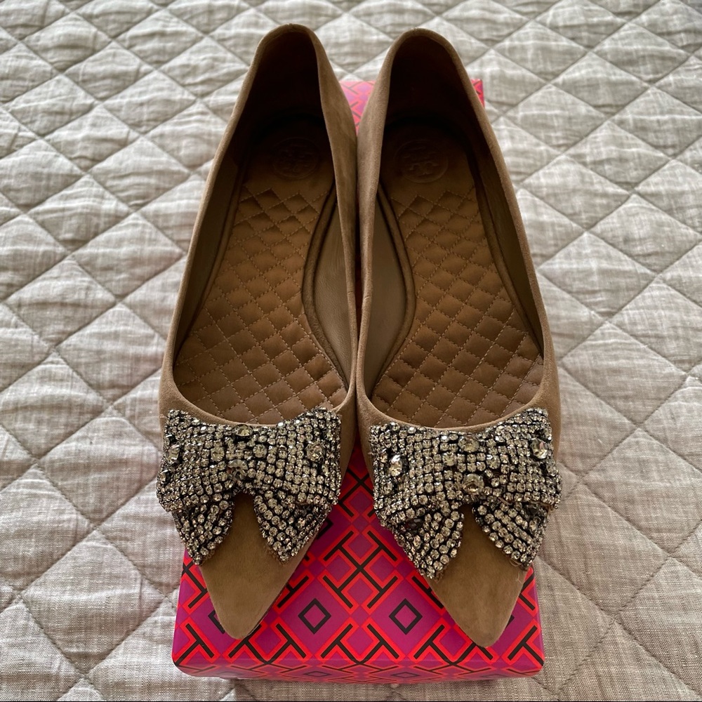 Tory Burch Esme Crystal Bow Ballet Flats, Tan Suede, Size 6.5
